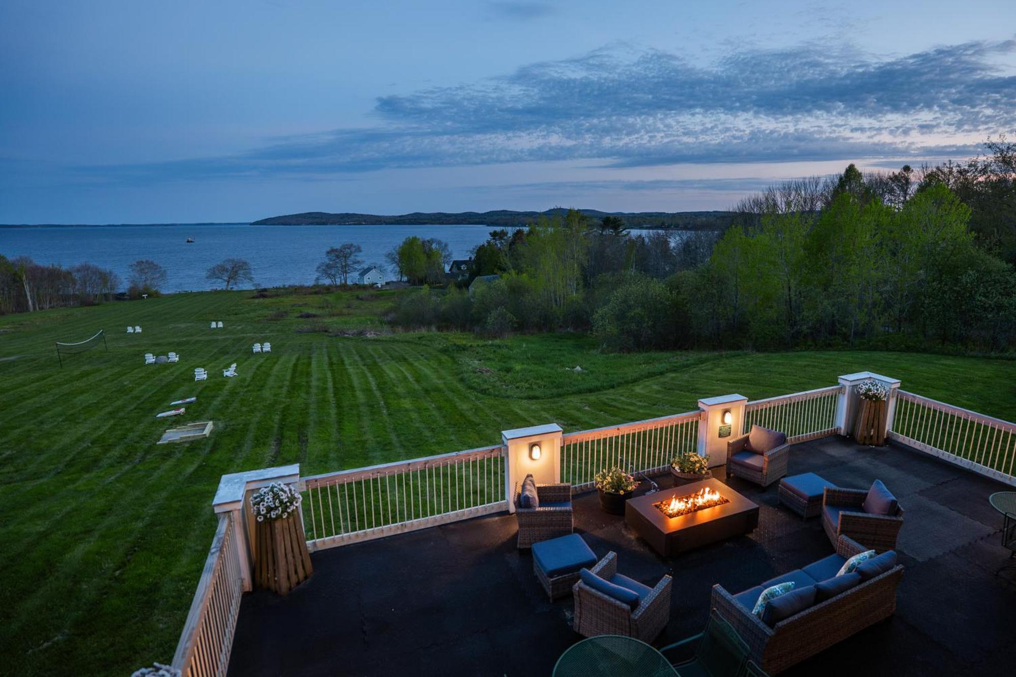 Fireside Inn, Ocean'S Edge Belfast Ngoại thất bức ảnh